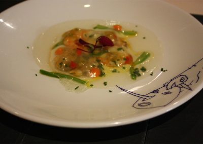 Aspic de marisco en salpicón y gelatina de vinos dulces